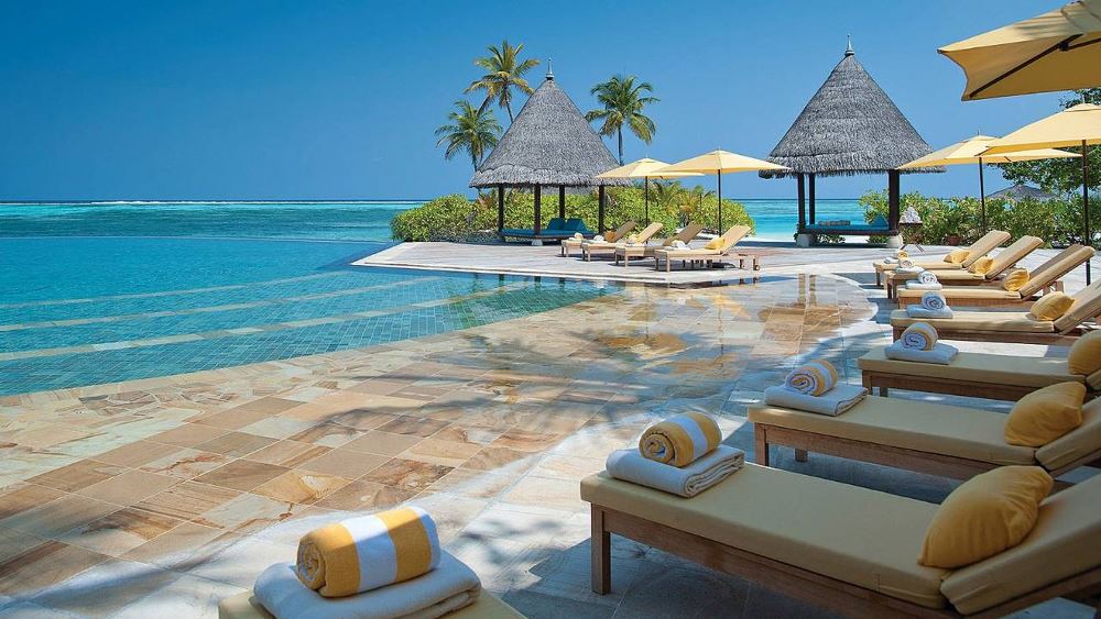 Four Seasons Kuda Huraa